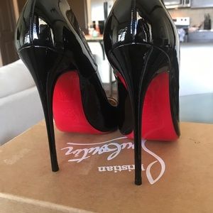 Christian Louboutin So Cate 120 Patent Black Pumps